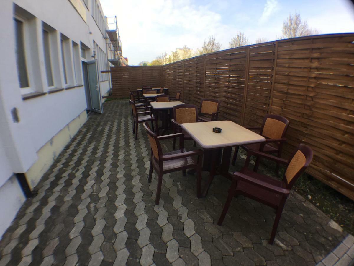 Motel Monteur Aschersleben Exteriör bild